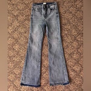 Sneak Peek Light Wash Flare Leg Jeans - Blue - Size 5 Waist 27